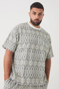 Plus Oversized Jacquard Abstract T-shirt | BoohooMAN UK