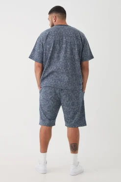 Plus Oversized Jacquard Abstract T-shirt | BoohooMAN UK