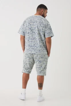 Plus Oversized Jacquard Geo T-shirt | BoohooMAN UK