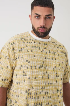 Plus Oversized Jacquard Geo T-shirt | BoohooMAN UK