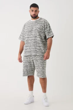 Plus Oversized Jacquard Geo T-shirt | BoohooMAN UK