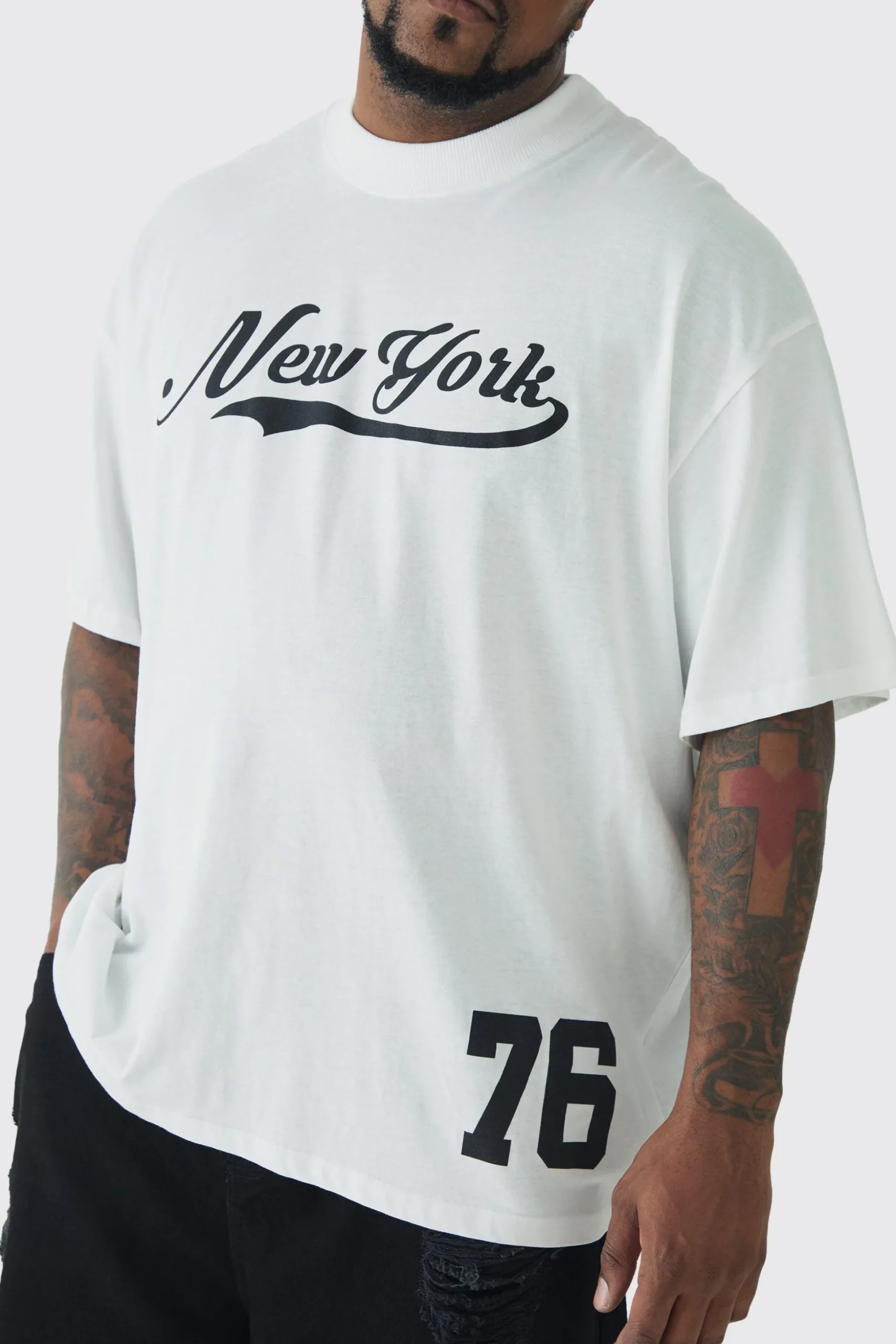 Plus Oversized New York Varsity Print T-shirt | BoohooMAN UK