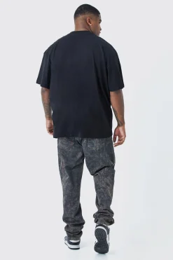 Plus Oversized Rottweiler Graphic T-shirt | BoohooMAN UK