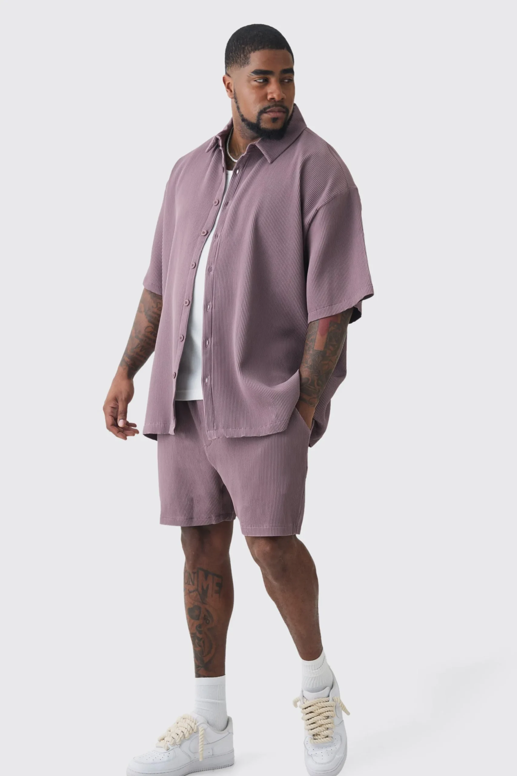 Plus Oversized Short Sleeve Pleated Shirt & Short Set In Mauve | BoohooMAN UK