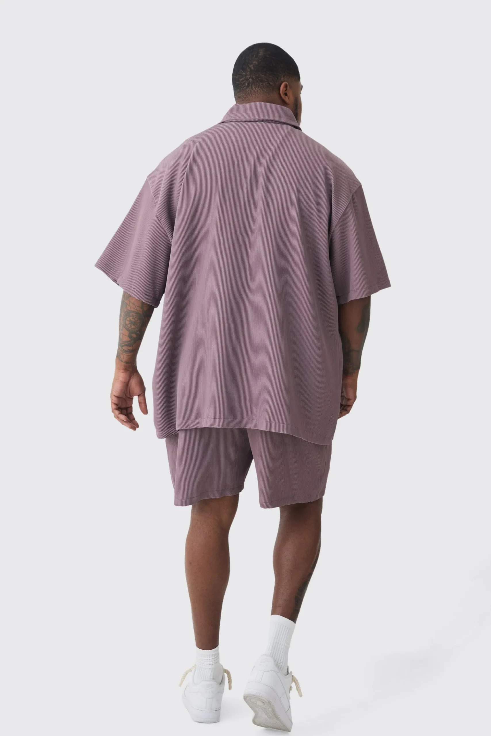 Plus Oversized Short Sleeve Pleated Shirt & Short Set In Mauve | BoohooMAN UK