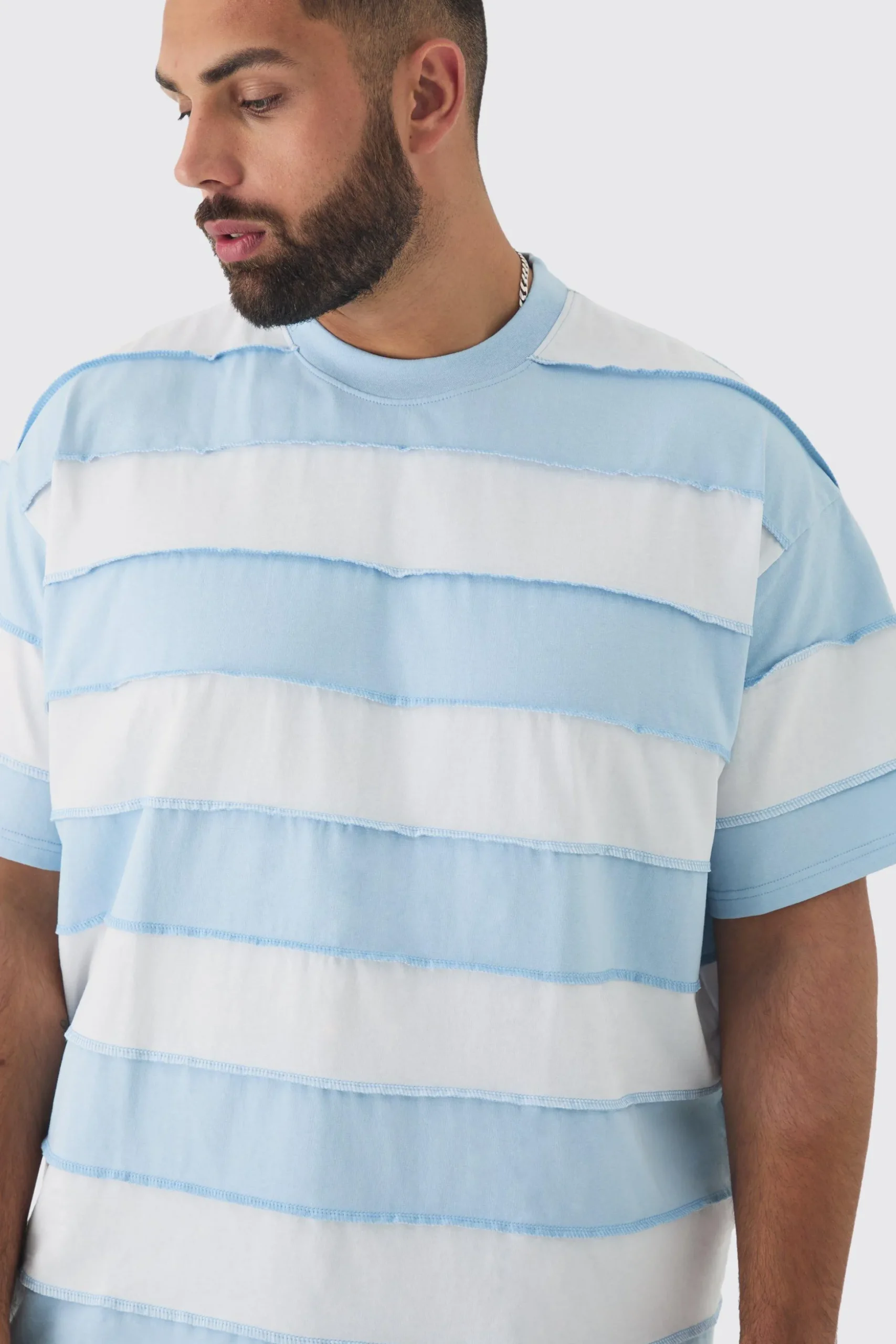 Plus Oversized Stripe Raw Seam T-shirt | BoohooMAN UK