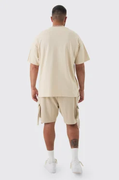 Plus Oversized Varsity Teddy Graphic T-shirt | BoohooMAN UK