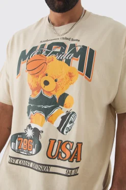 Plus Oversized Varsity Teddy Graphic T-shirt | BoohooMAN UK
