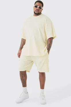 Plus Oversized Waffle T-shirt & Cargo Short Set | BoohooMAN UK