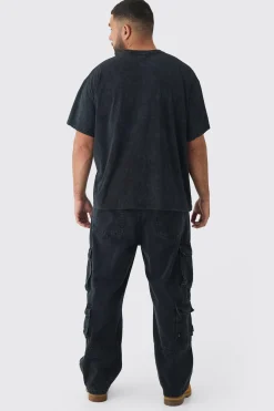 Plus Oversized Washed Cross Embroidered T-Shirt | BoohooMAN UK
