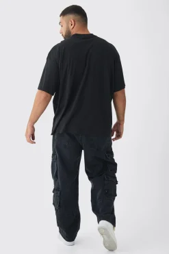 Plus Oversized Worldwide Balaclava Print T-Shirt | BoohooMAN UK