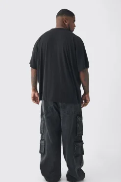 Plus Oversized Wu-Tang Large Scale License Print T-Shirt | BoohooMAN UK