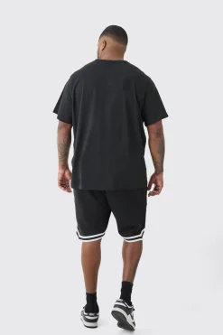 Plus Paris Toronto Print T-shirt | BoohooMAN UK