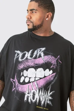Plus Pour Homme Lips Graphic T-shirt In Black | BoohooMAN UK
