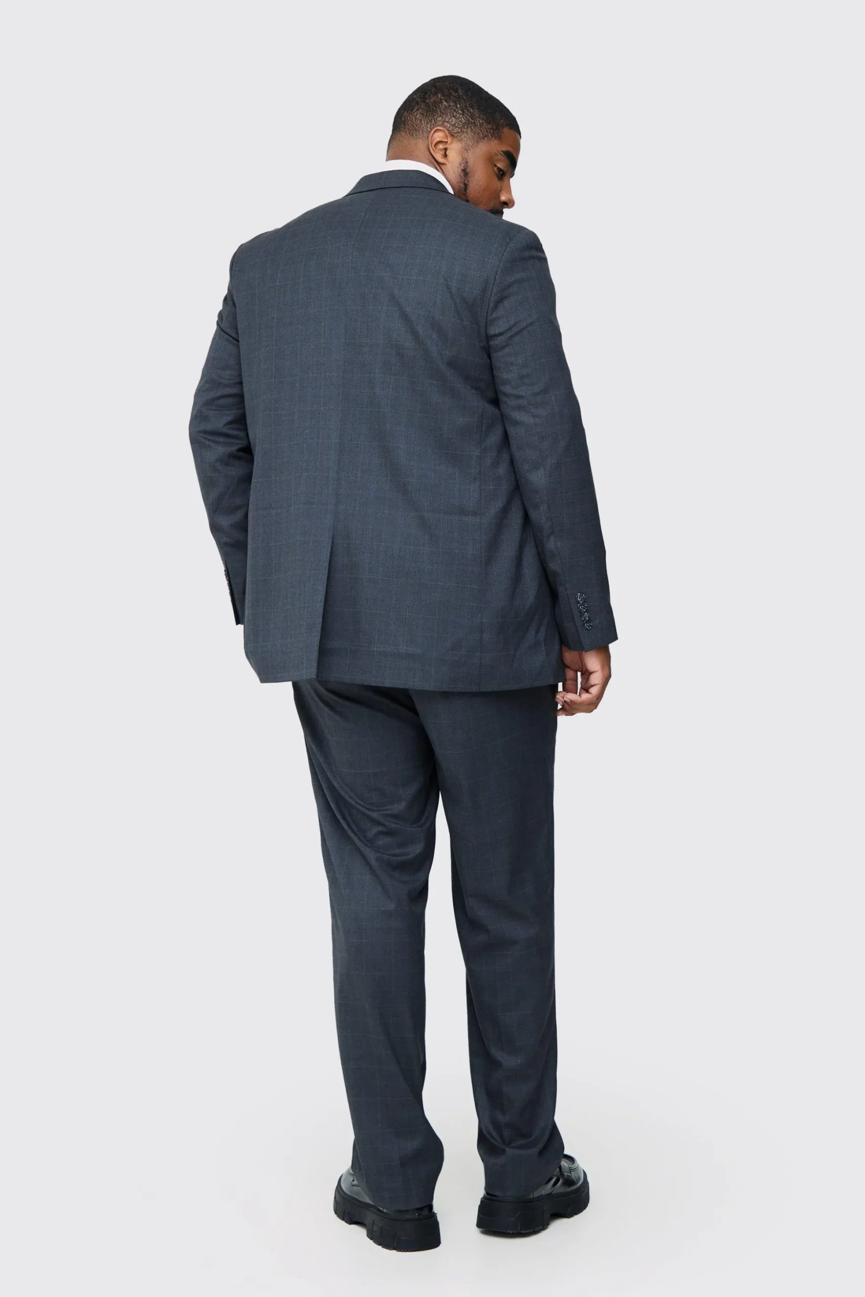 Plus Regular Fit Suit In Charcoal | BoohooMAN UK