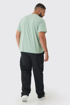 Plus Relaxed Cargo Worldwide Print Trouser | BoohooMAN UK