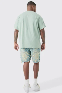 Plus Relaxed Fit Super Distressed Denim Shorts | BoohooMAN UK
