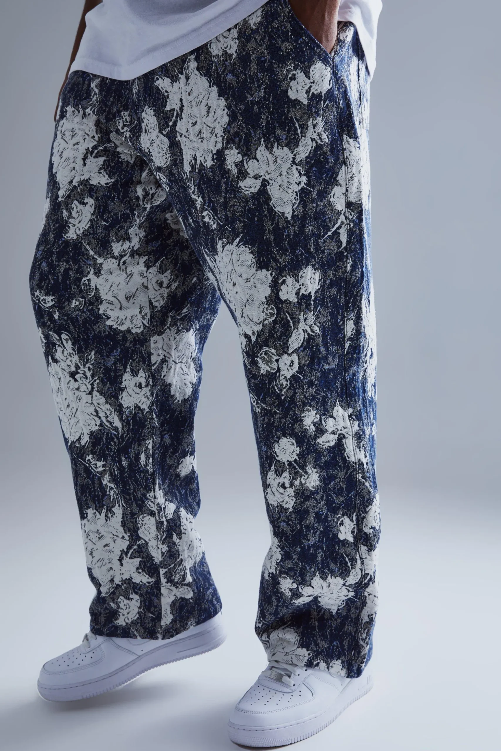 Plus Relaxed Fit Tapestry Trouser | BoohooMAN UK