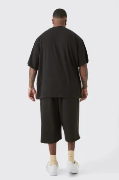 Plus Renaissance Worldwide Over The Seam Graphic T-shirt In Black | BoohooMAN UK