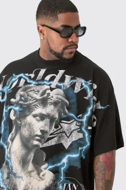 Plus Renaissance Worldwide Over The Seam Graphic T-shirt In Black | BoohooMAN UK