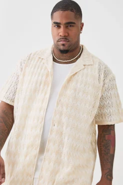 Plus Short Sleeve Oversized Revere Abstract Open Weave Shirt | BoohooMAN UK