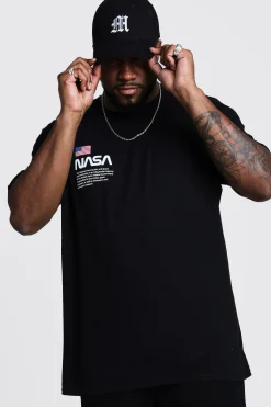 Plus Size NASA Chest Print License T-Shirt | BoohooMAN UK