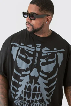 Plus Skeleton Graphic T-shirt In Black | BoohooMAN UK