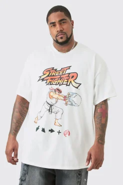 Plus Street Fighter License Print T-shirt | BoohooMAN UK