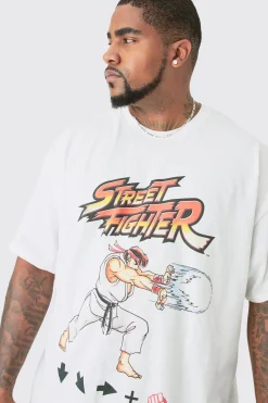 Plus Street Fighter License Print T-shirt | BoohooMAN UK