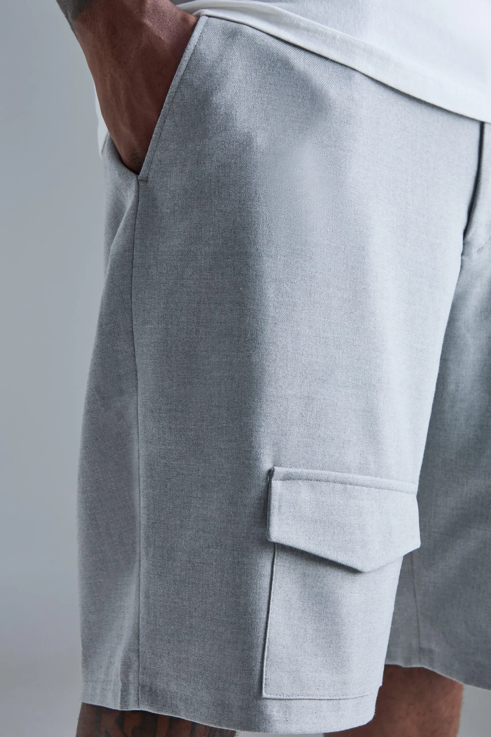 Plus Tailored Drop Cargo Shorts | BoohooMAN UK