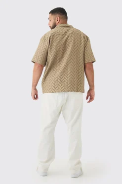 Plus Tonal Geo Revere Shirt | BoohooMAN UK
