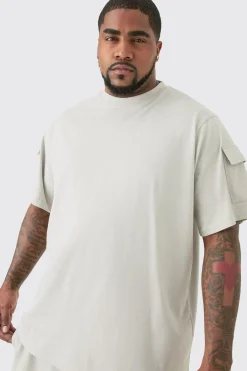 Plus Utility Pocket T-shirt & Cargo Short Set | BoohooMAN UK
