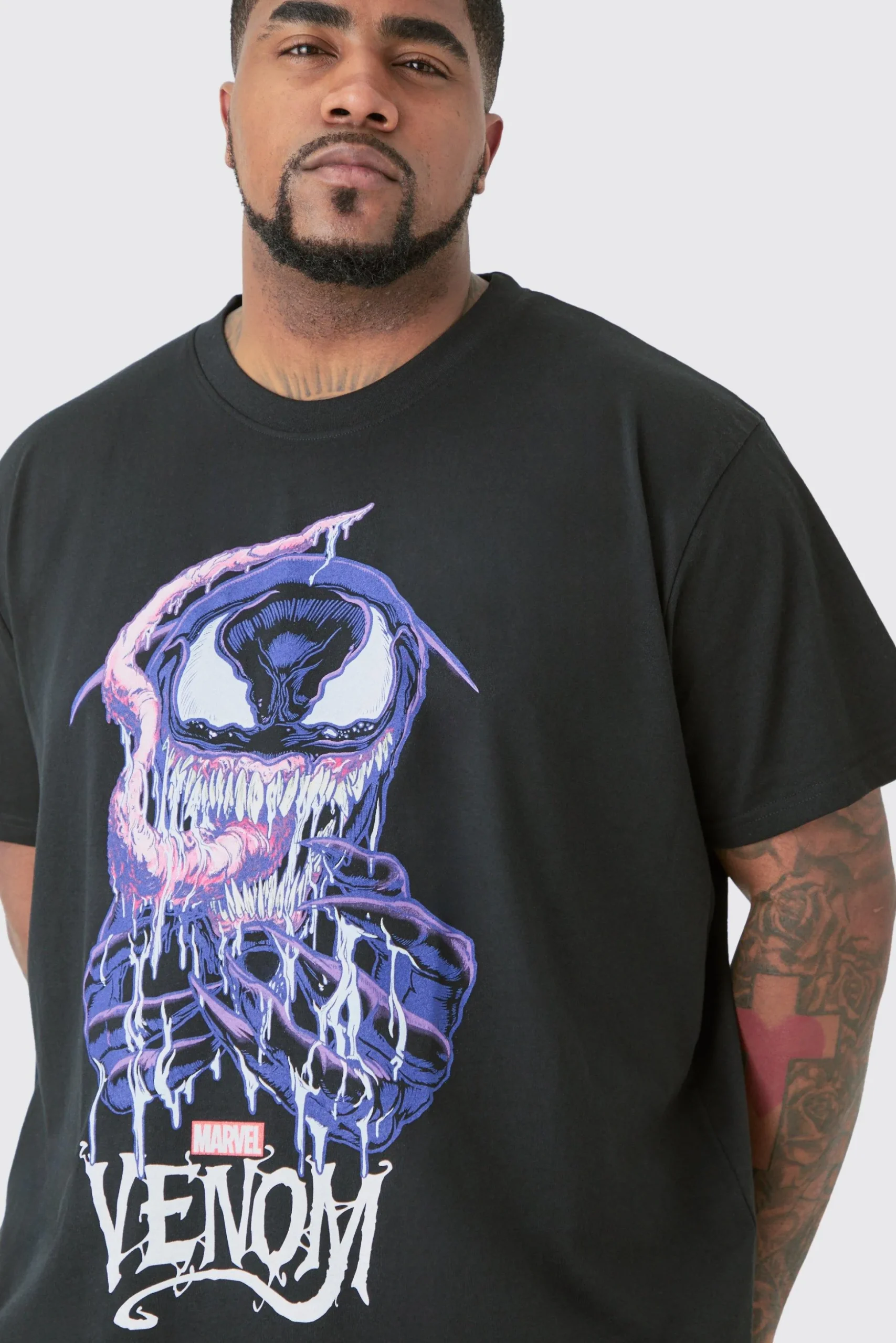 Plus Venom Graphic License T-shirt | BoohooMAN UK