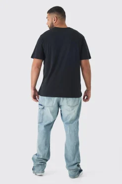 Plus Venom Licence Print Oversized T-shirt In Black | BoohooMAN UK