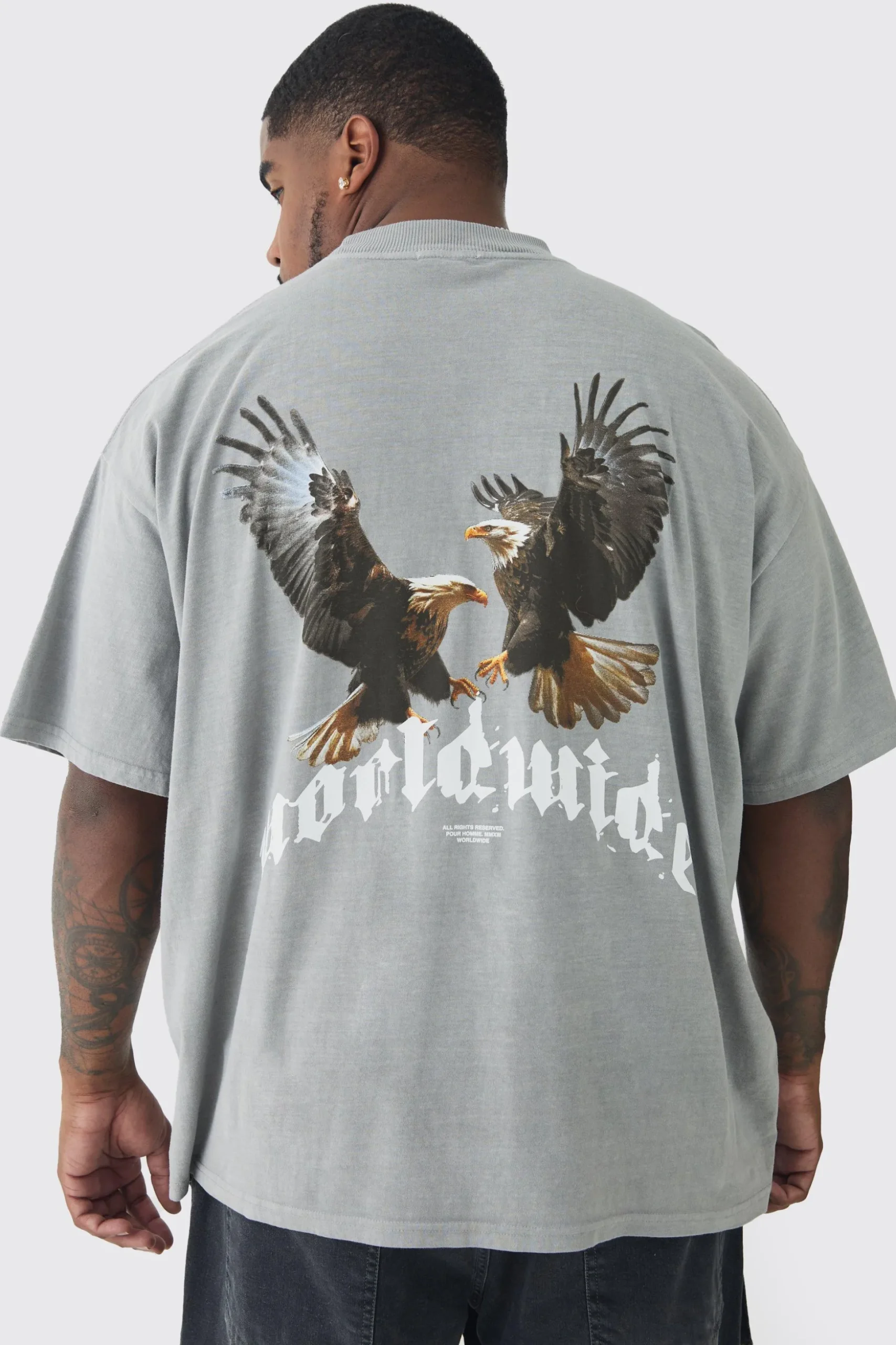 Plus Washed Oversized Extended Neck Eagle Graphic T-shirt | BoohooMAN UK