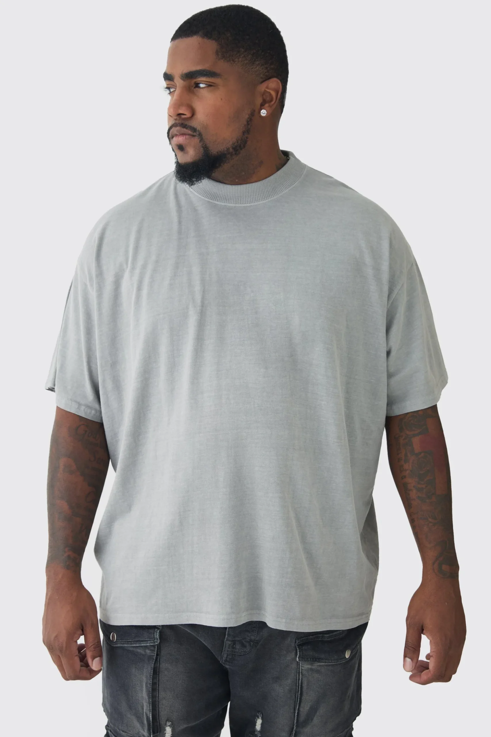 Plus Washed Oversized Extended Neck Eagle Graphic T-shirt | BoohooMAN UK