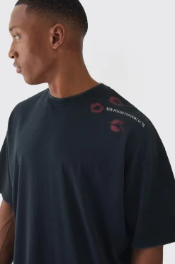 Premium Oversized Washed & Printed T-shirt | BoohooMAN UK