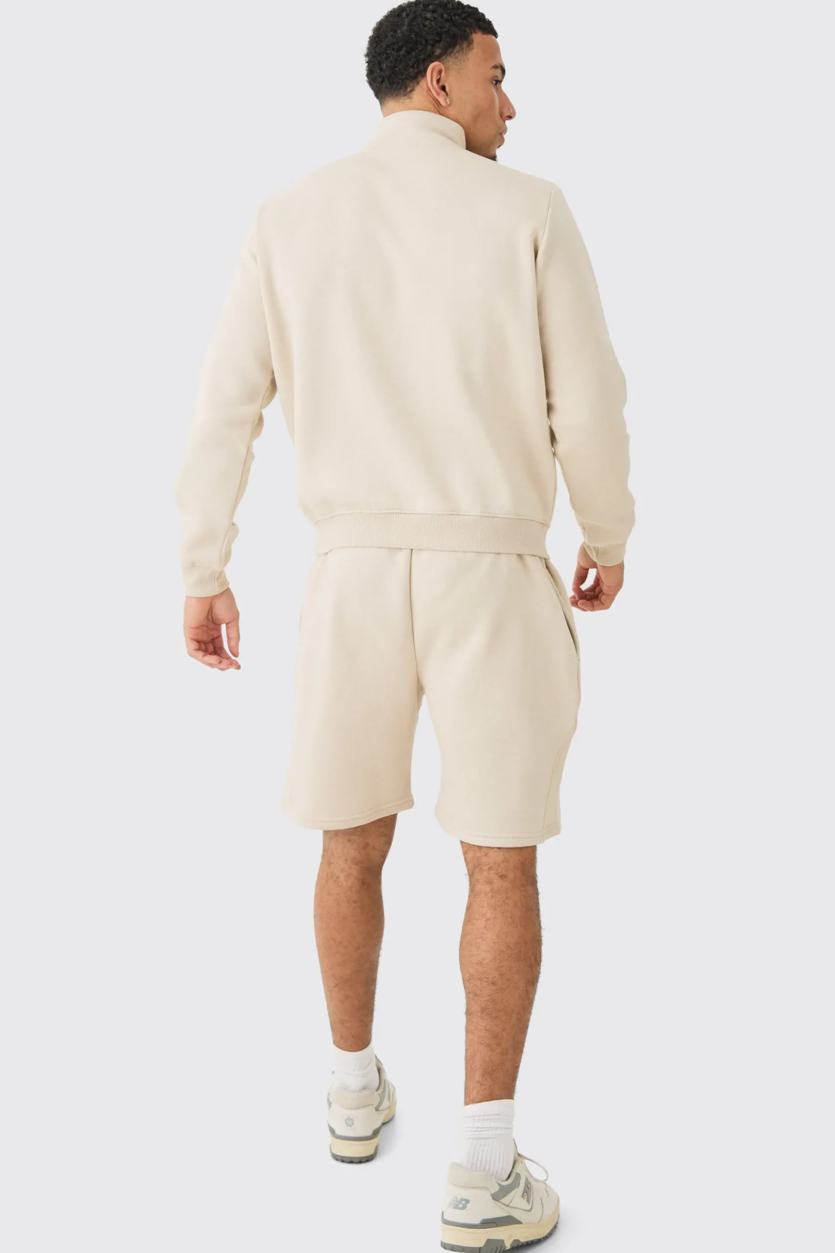 Regular 1/4 Zip Gusset Short Tracksuit | BoohooMAN UK