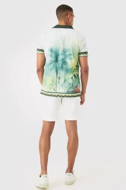 Regular Boarder Print Short Sleeve Collared Shirt | BoohooMAN UK