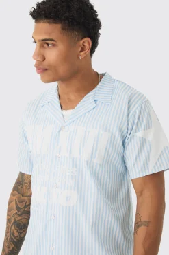 Regular Collared Stripe Graphic Shirt | BoohooMAN UK