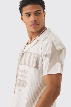 Regular Collared Stripe Graphic Shirt | BoohooMAN UK