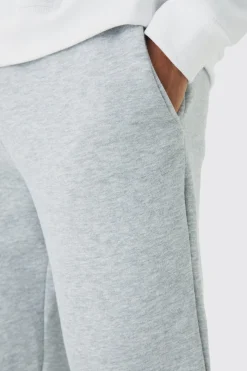 Regular Fit Basic Split Hem Jogger | BoohooMAN UK