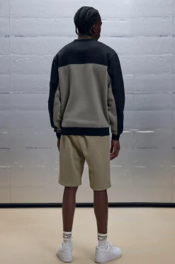Regular Fit Colour Block Sweatshirt | BoohooMAN UK