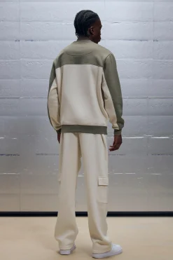 Regular Fit Colour Block Sweatshirt | BoohooMAN UK