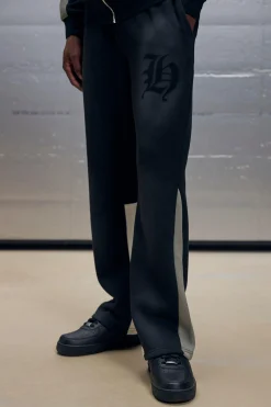 Regular Fit Gusset Panel Washed Stencil Spray Joggers | BoohooMAN UK