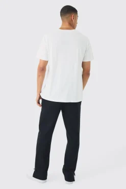 Regular Fit New York City Varsity T-Shirt | BoohooMAN UK