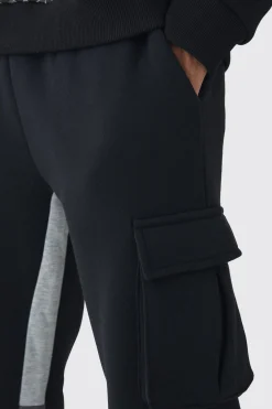 Regular Fit Raw Hem Gusset Cargo Jogger | BoohooMAN UK