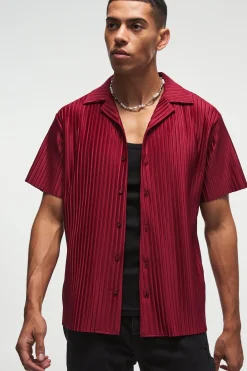 Regular Fit Revere Pleated Shirt | BoohooMAN UK