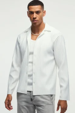 Regular Fit Revere Pleated Long Sleeve Shirt | BoohooMAN UK