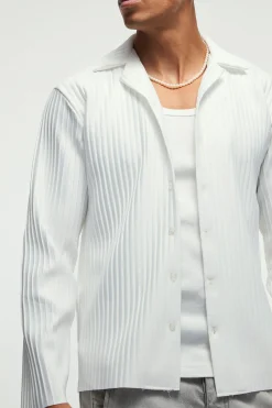 Regular Fit Revere Pleated Long Sleeve Shirt | BoohooMAN UK